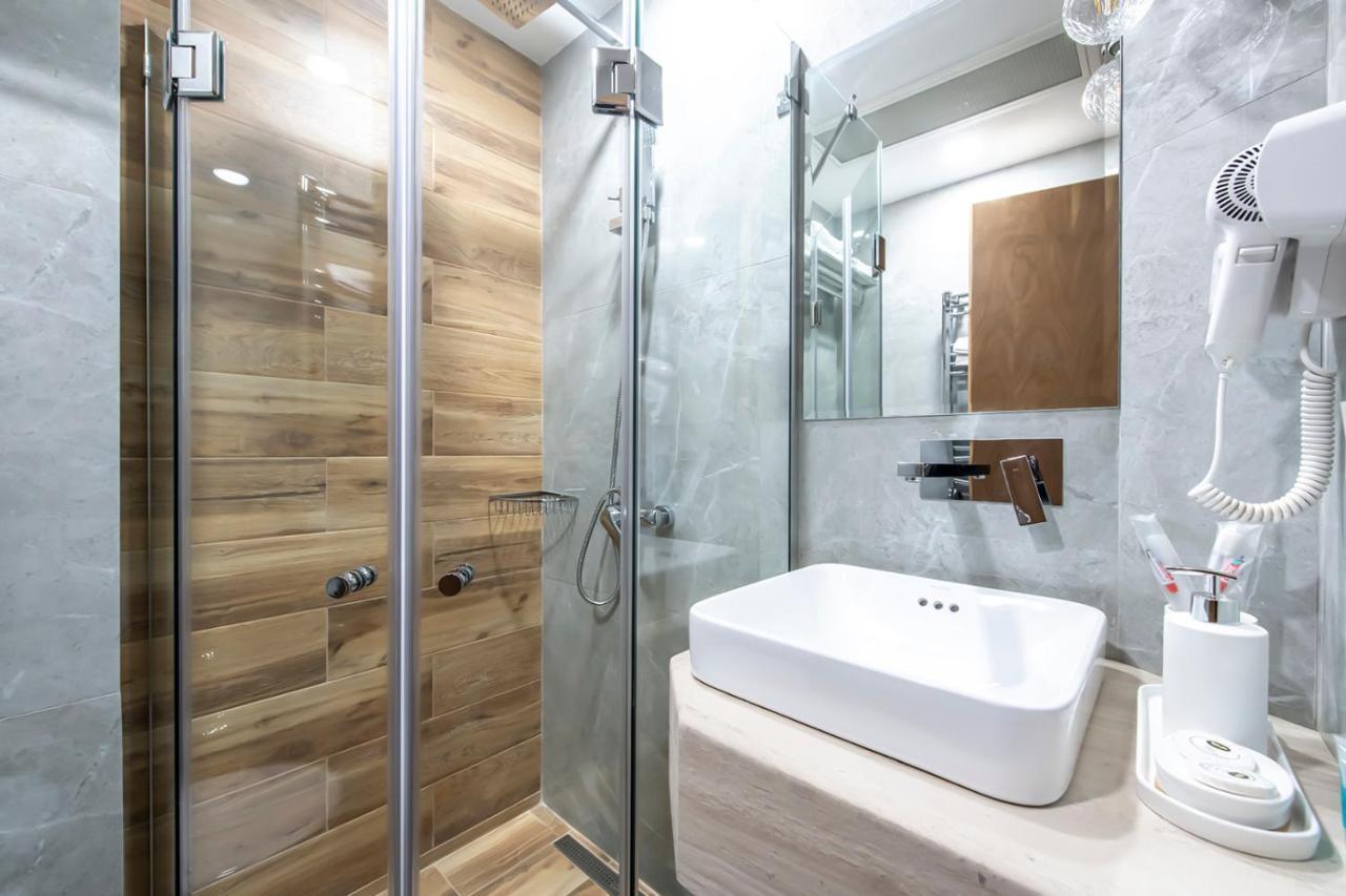 Hotel Solo Тбилиси Екстериор снимка