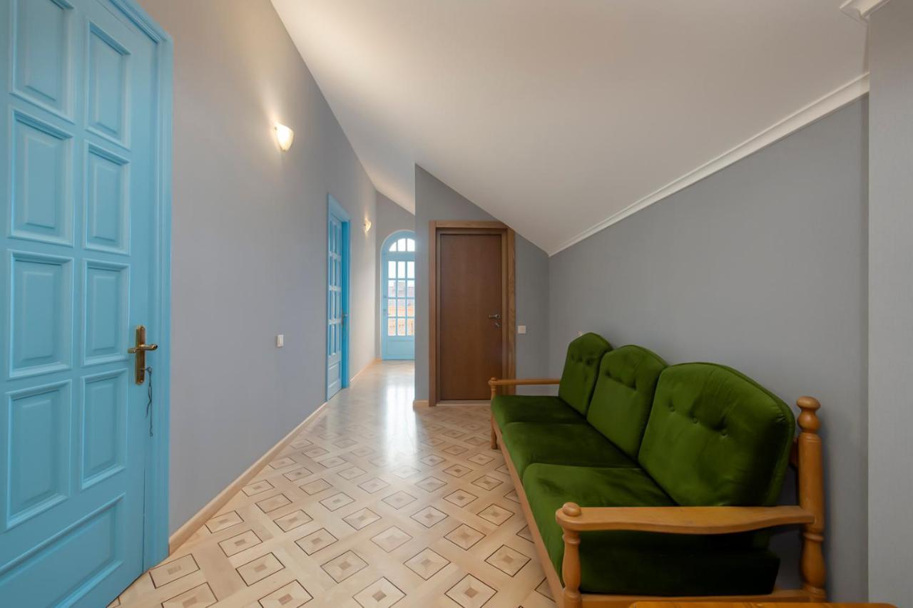 Hotel Solo Тбилиси Екстериор снимка