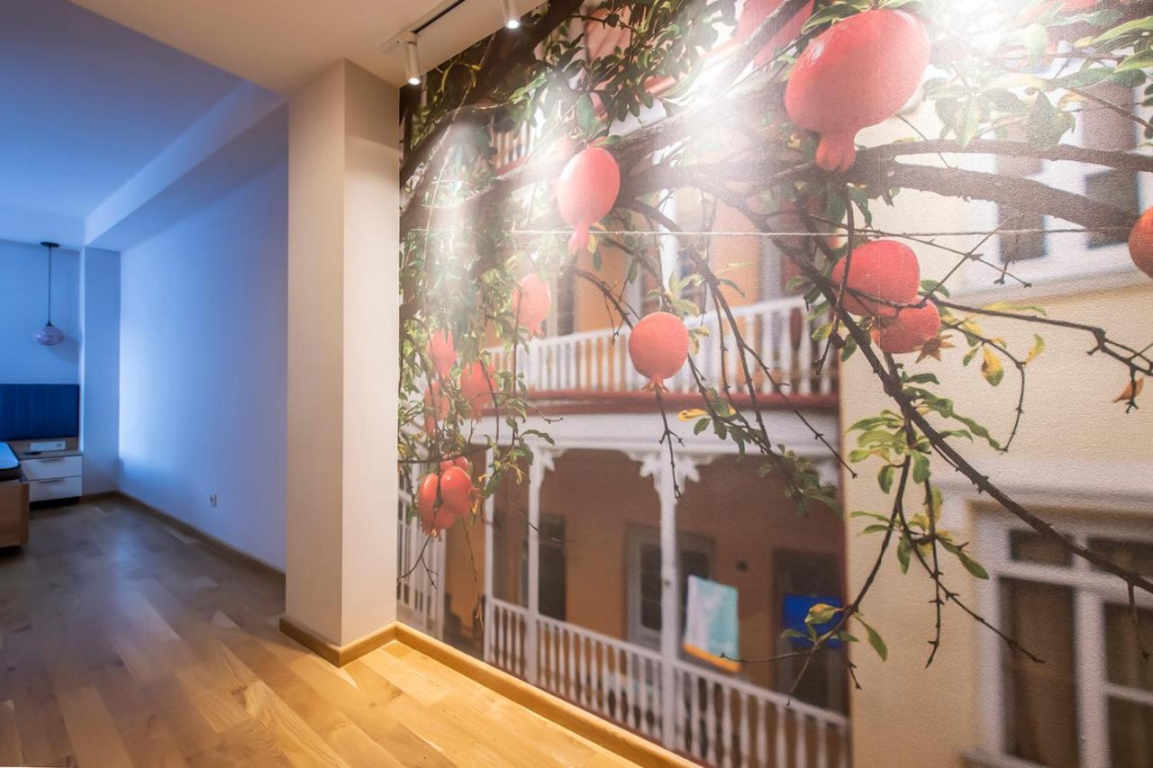 Hotel Solo Тбилиси Екстериор снимка