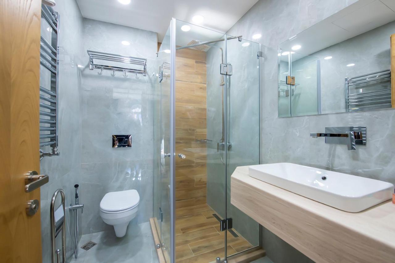 Hotel Solo Тбилиси Екстериор снимка