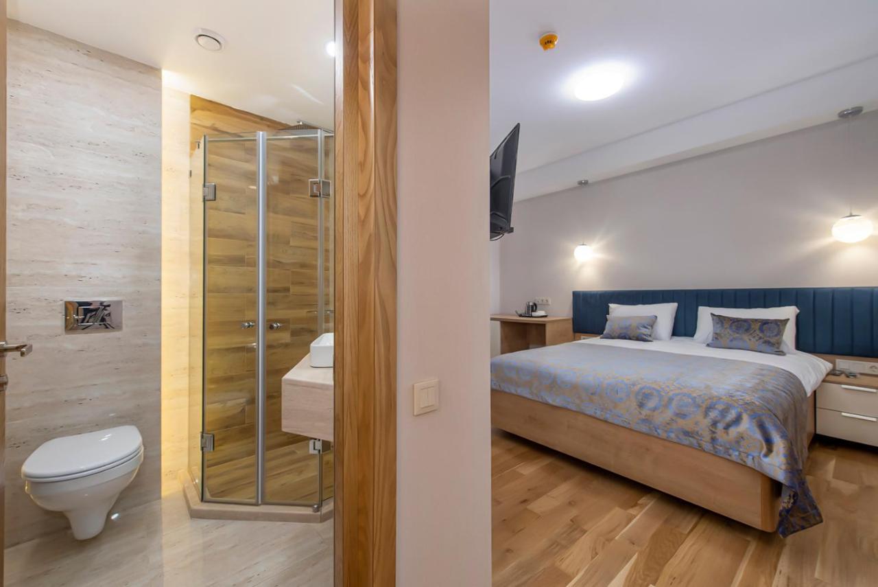 Hotel Solo Тбилиси Екстериор снимка