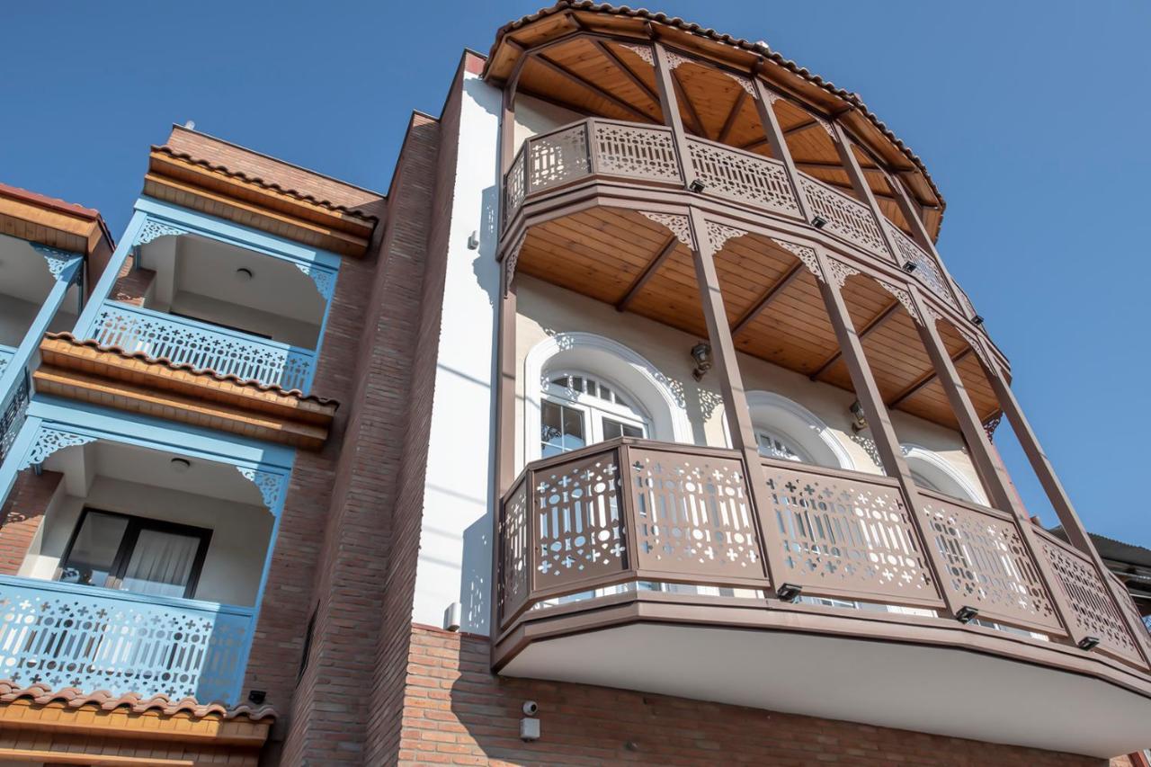 Hotel Solo Тбилиси Екстериор снимка