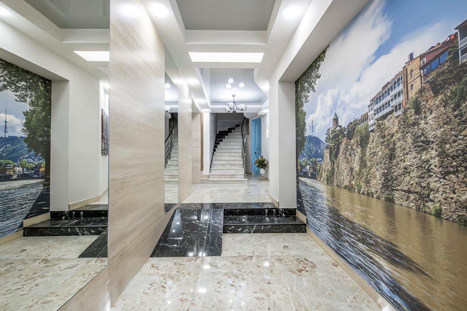 Hotel Solo Тбилиси Екстериор снимка